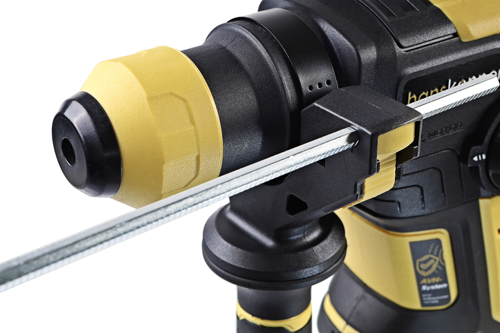 akkumulyatornyy_perforator_hanskonner_platinum_hrh1827bl_28dzh_3rezh