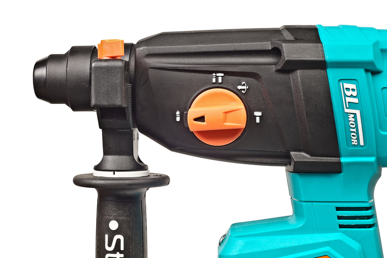 akkumulyatornyy_perforator_sturm_crh1825bl_1batterysystem