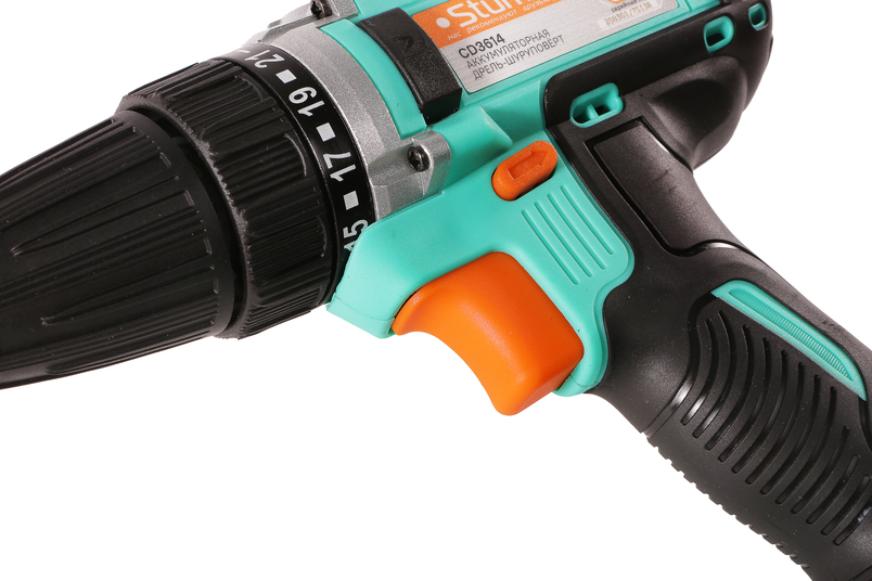 akkumulyatornyy_shurupovert_sturm_cd3614