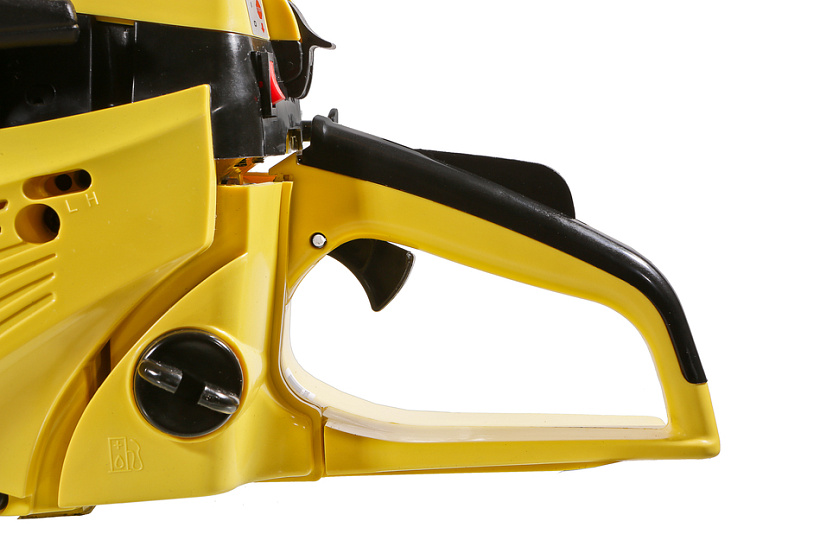 benzopila_hanskonner_hgc2218