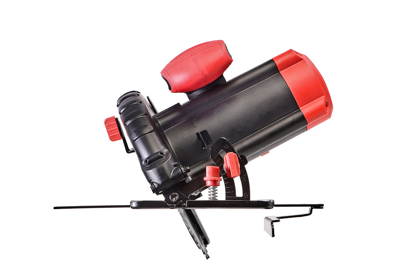 diskovaya_tsirkulyarnaya_pila_energomash_tsp_185