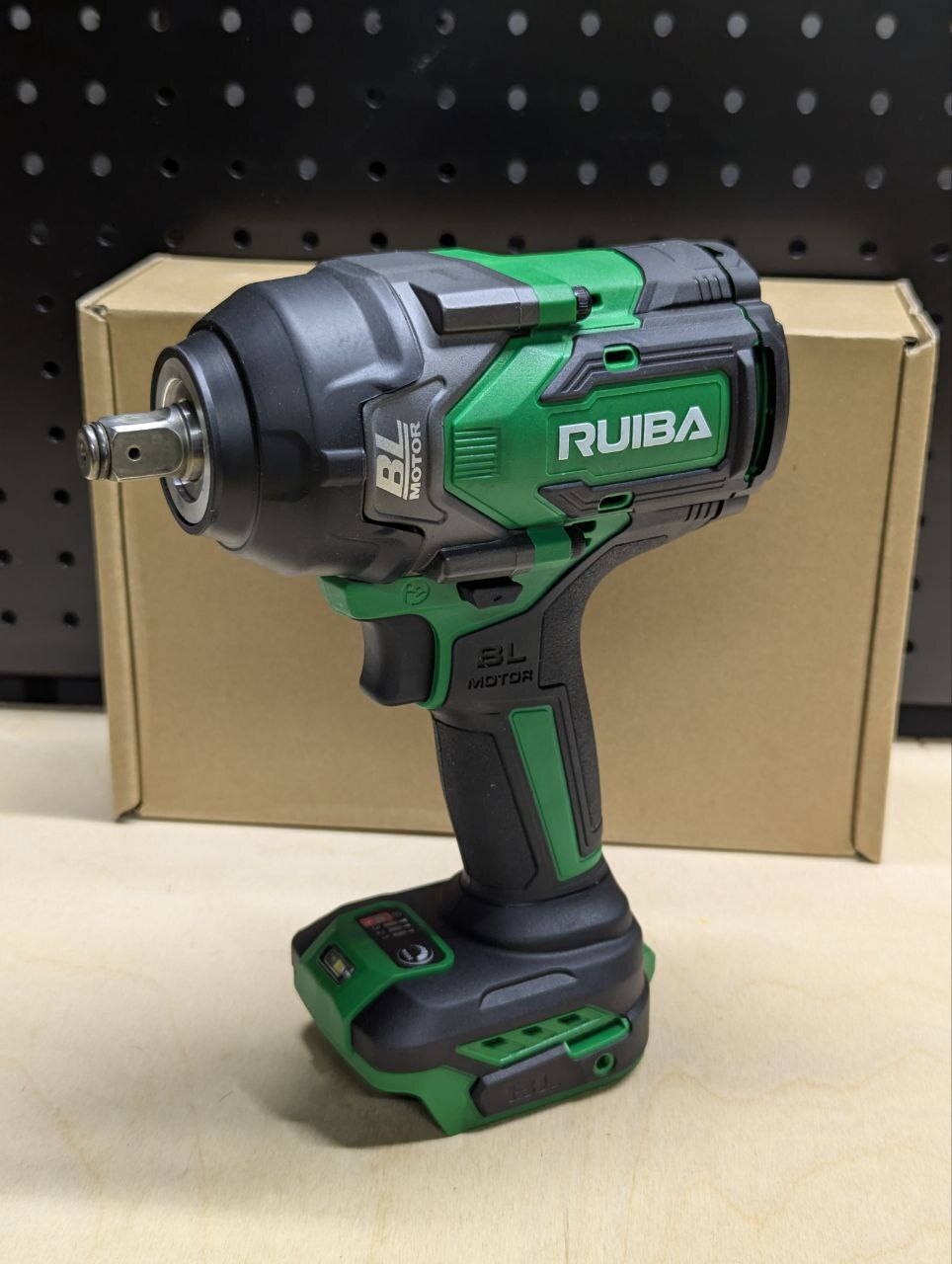 gaykovert_ruiba_rb810s_bez_akb_i_zu