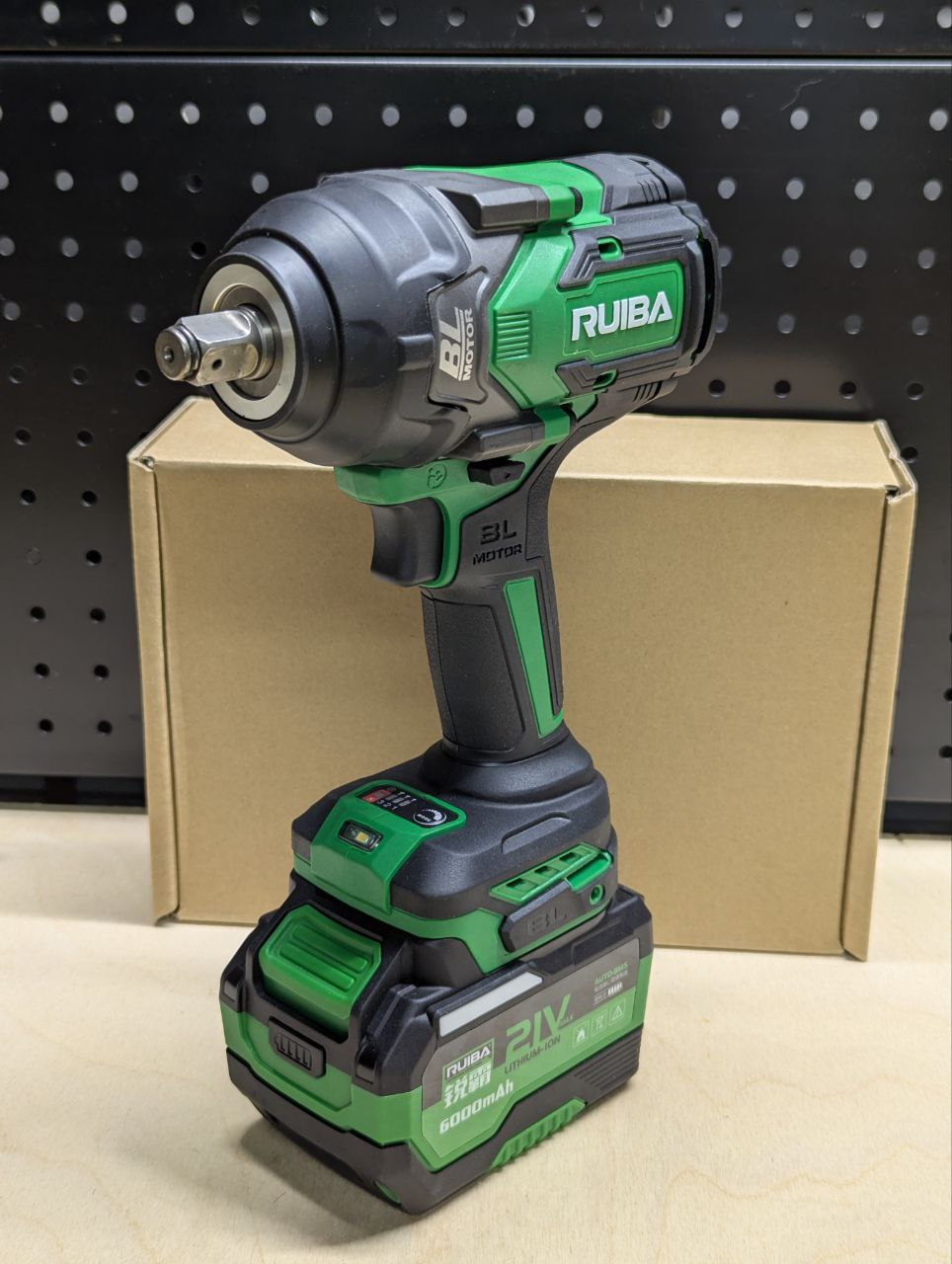 gaykovert_ruiba_rb810s_bez_akb_i_zu