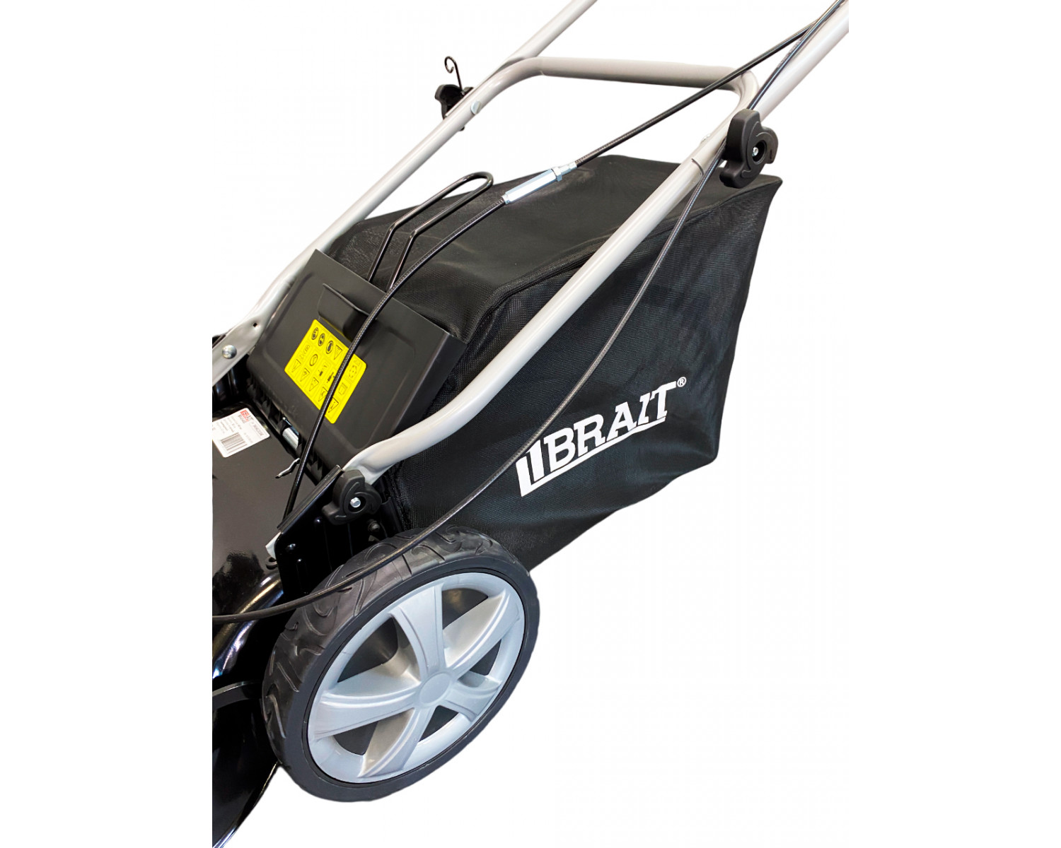 gazonokosilka_benzinovaya_br4546s