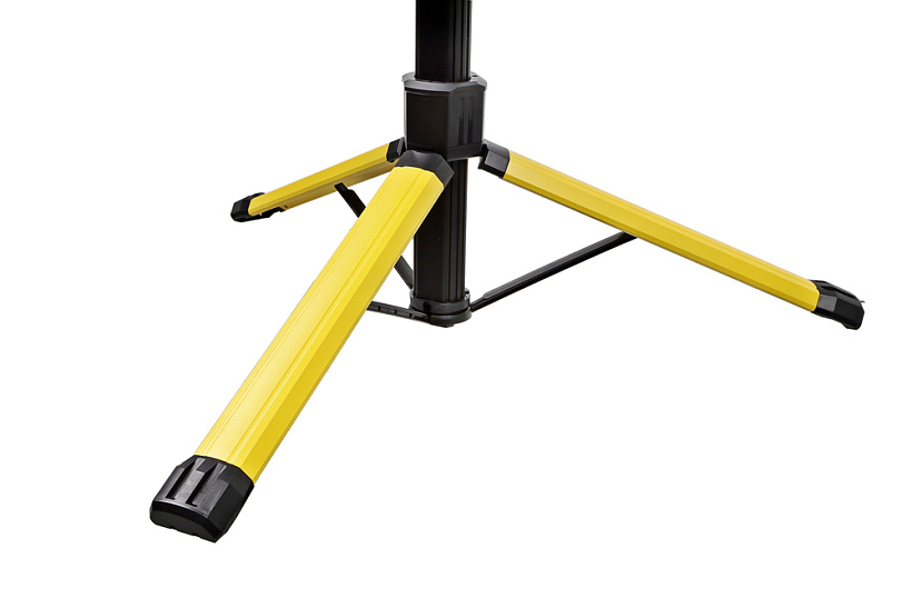 machta_osvetitelnaya_akkumulyatornaya_2000lm_3_rezhima_660_1430mm_hanskonner