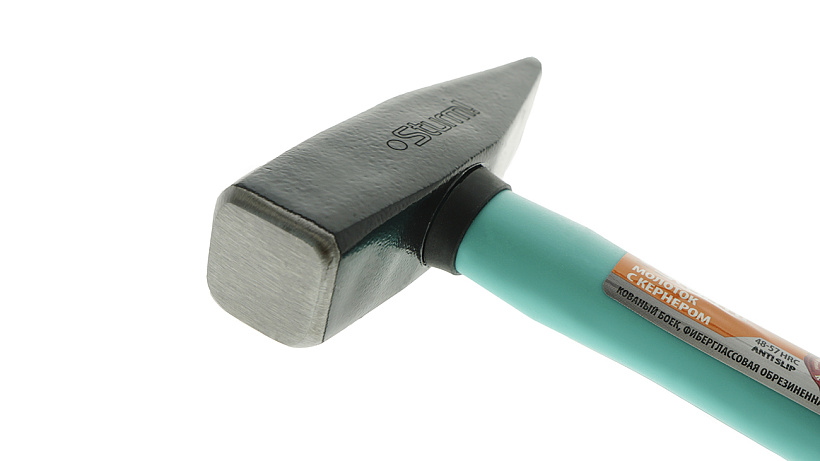 molotok_so_vstroennym_kernerom_400g_fiberglass_seriya_kulibin_sturm