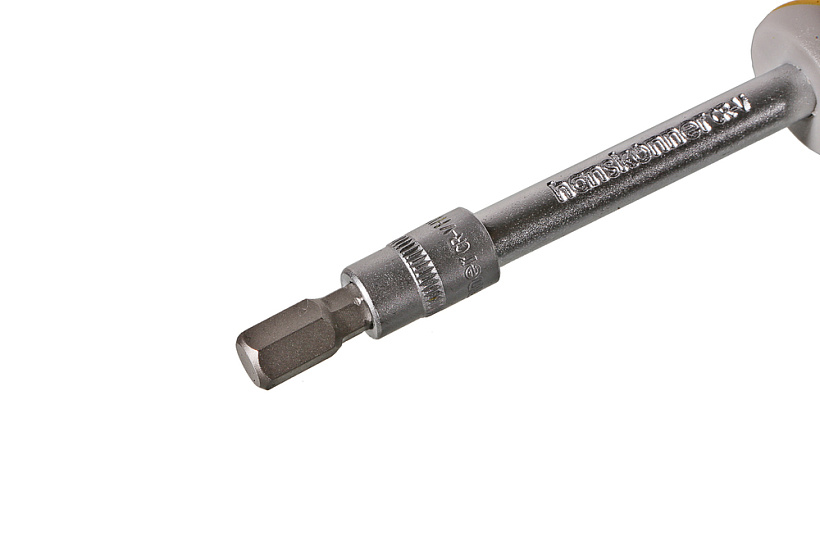 nabor_instrumentov_dlya_avtomobilya_46_predmetov_hanskonner