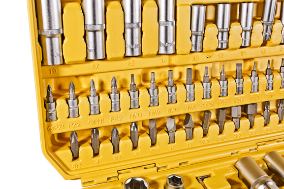 nabor_instrumentov_dlya_avtomobilya_94_predmeta_hanskonner