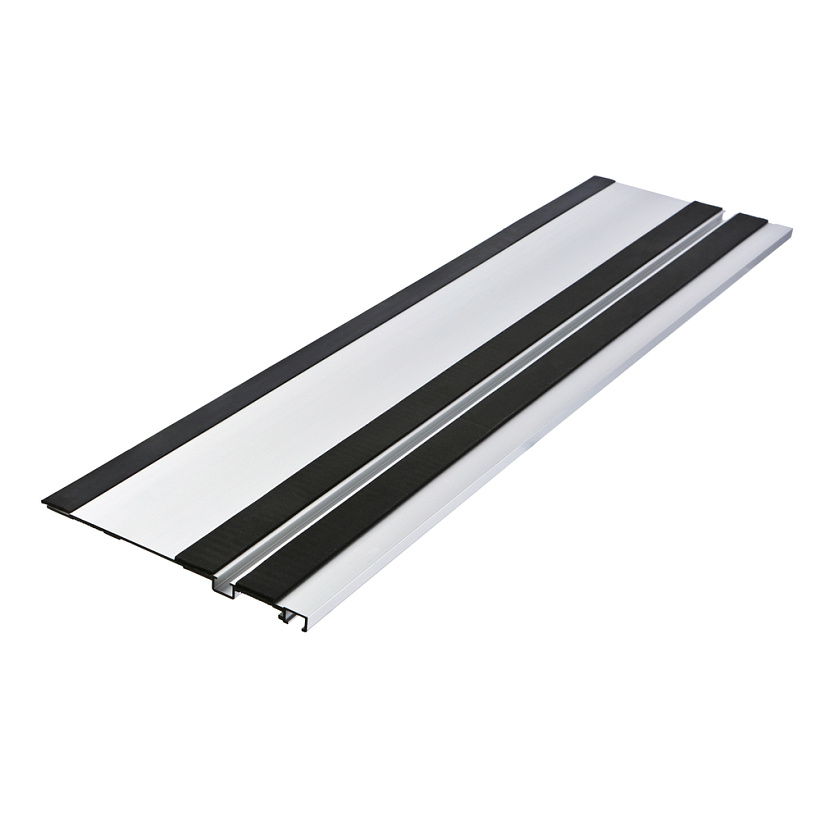 napravlyayushchaya_dlya_pogruzhnoy_pily_2sht70sm2_strubtsiny_sturm