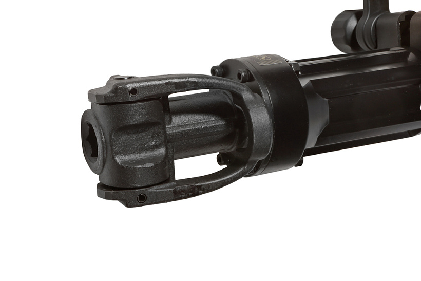 otboynyy_molotok_hanskonner_platinum_hdh1828h