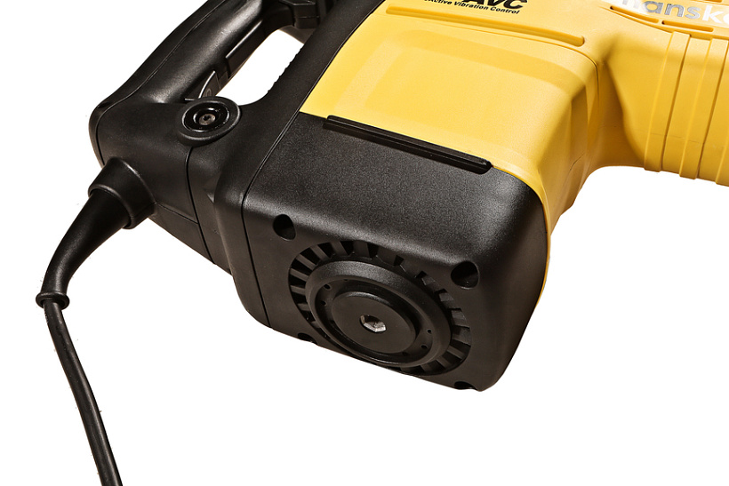 otboynyy_molotok_sds_max_hanskonner_platinum_hdh1525m