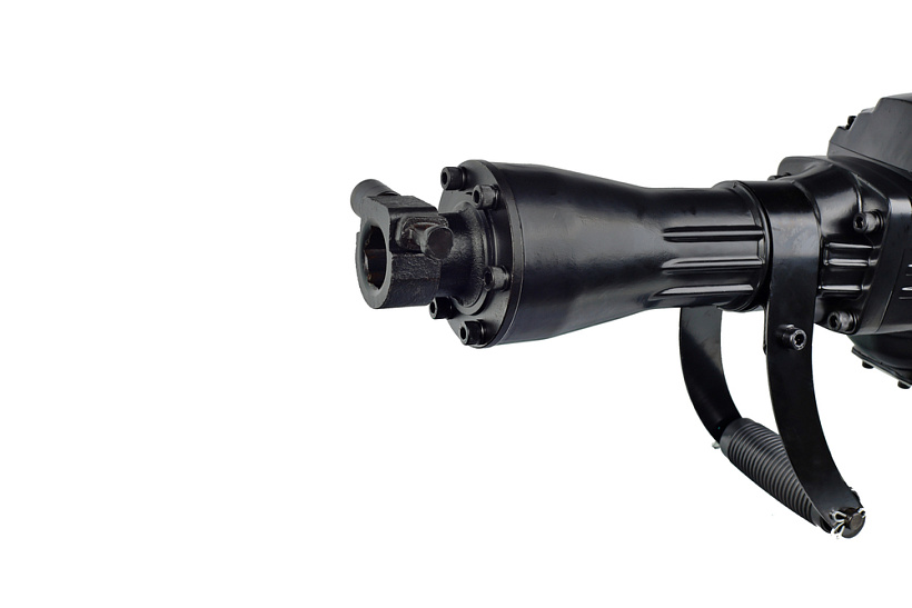 otboynyy_molotok_sturm_dh2515