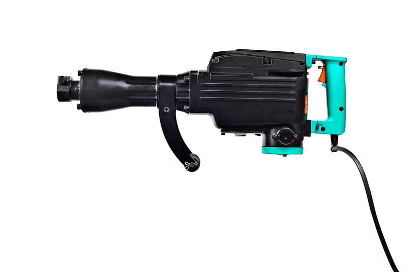 otboynyy_molotok_sturm_dh2515