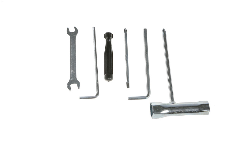 trimmer_benzinovyy_chetyrekhtaktnyy_sturm_bt89314