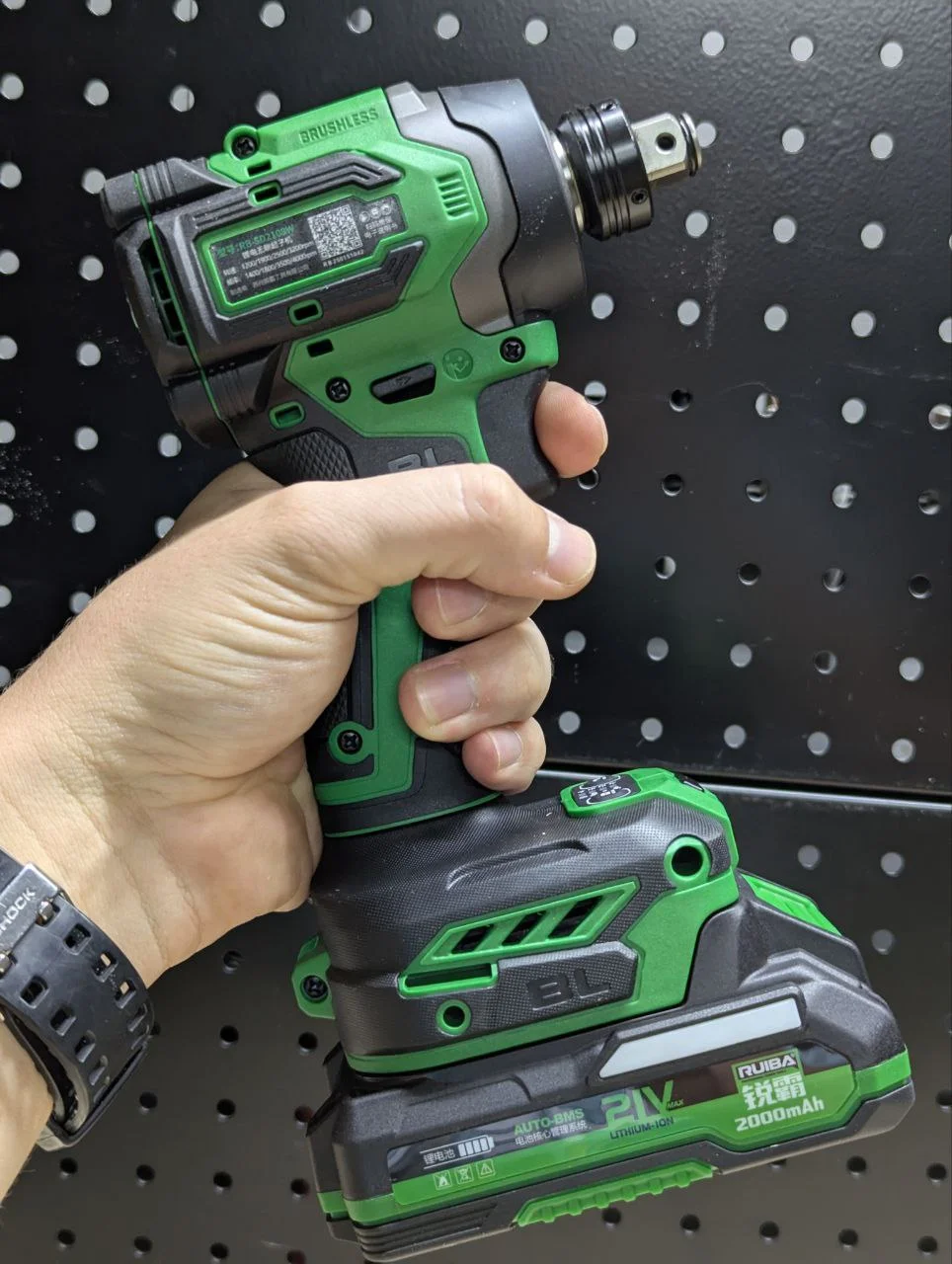 vintovert_ruiba_rb_sd2108w